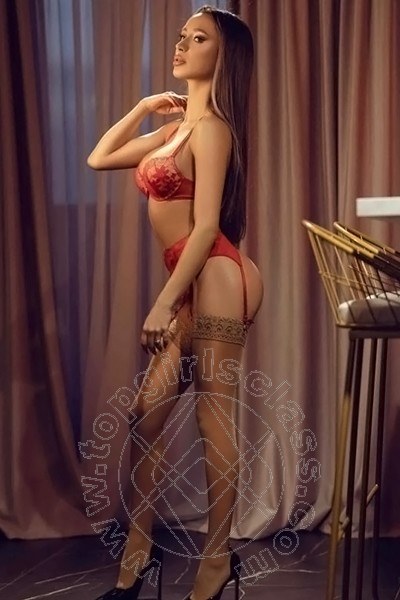 Sophia Hott  TRIESTE 3444205470